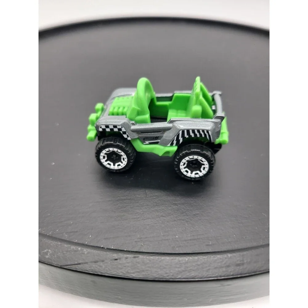 2017  Hot  Wheels BOGZILLA Green & Gray 1:64 DIiecast Car  with Black & White